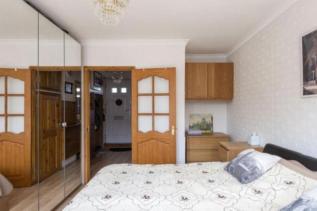 1 Bedroom Flat Close To City With Free Parking Arrangement 伦敦 外观 照片