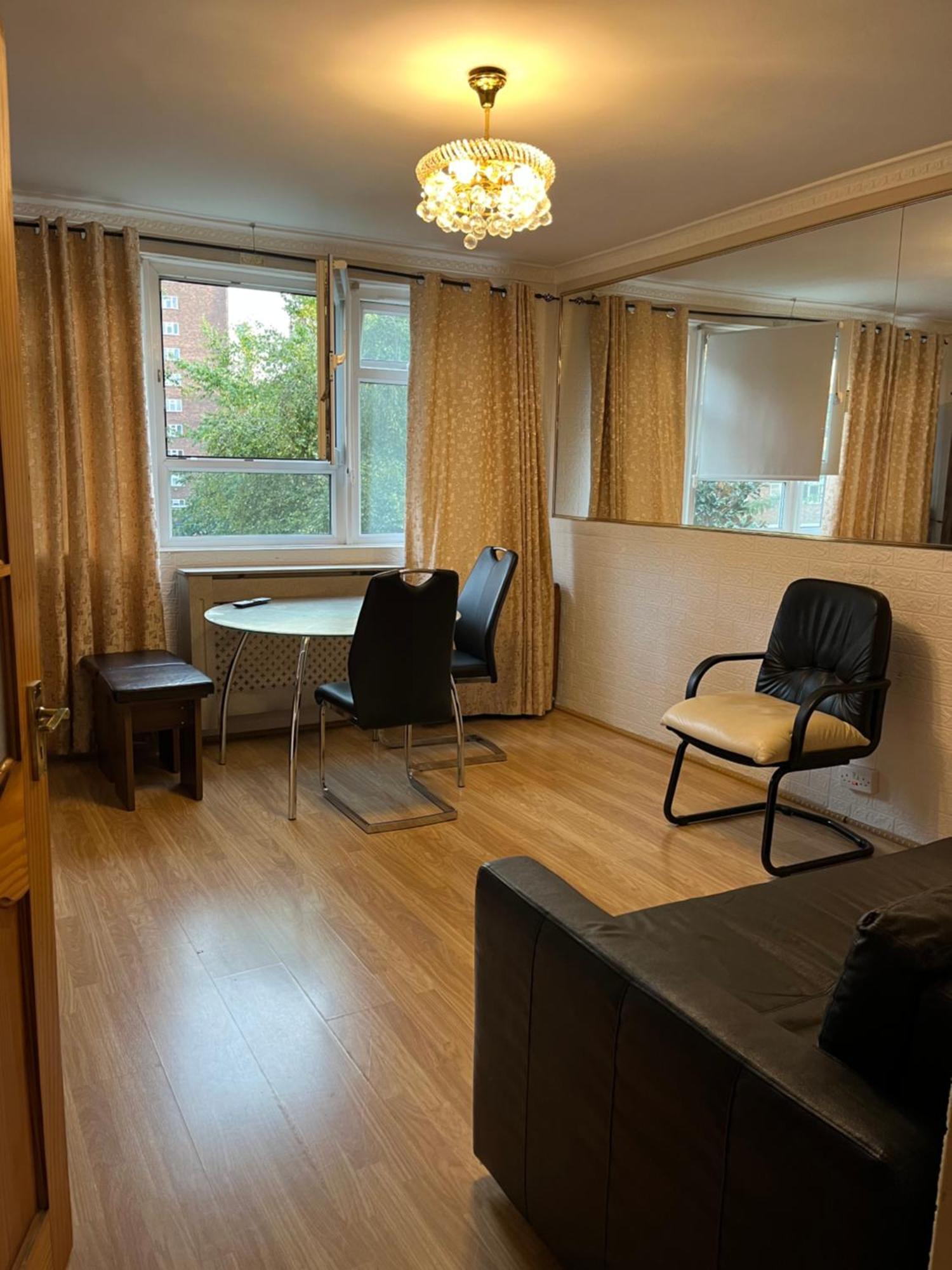 1 Bedroom Flat Close To City With Free Parking Arrangement 伦敦 外观 照片